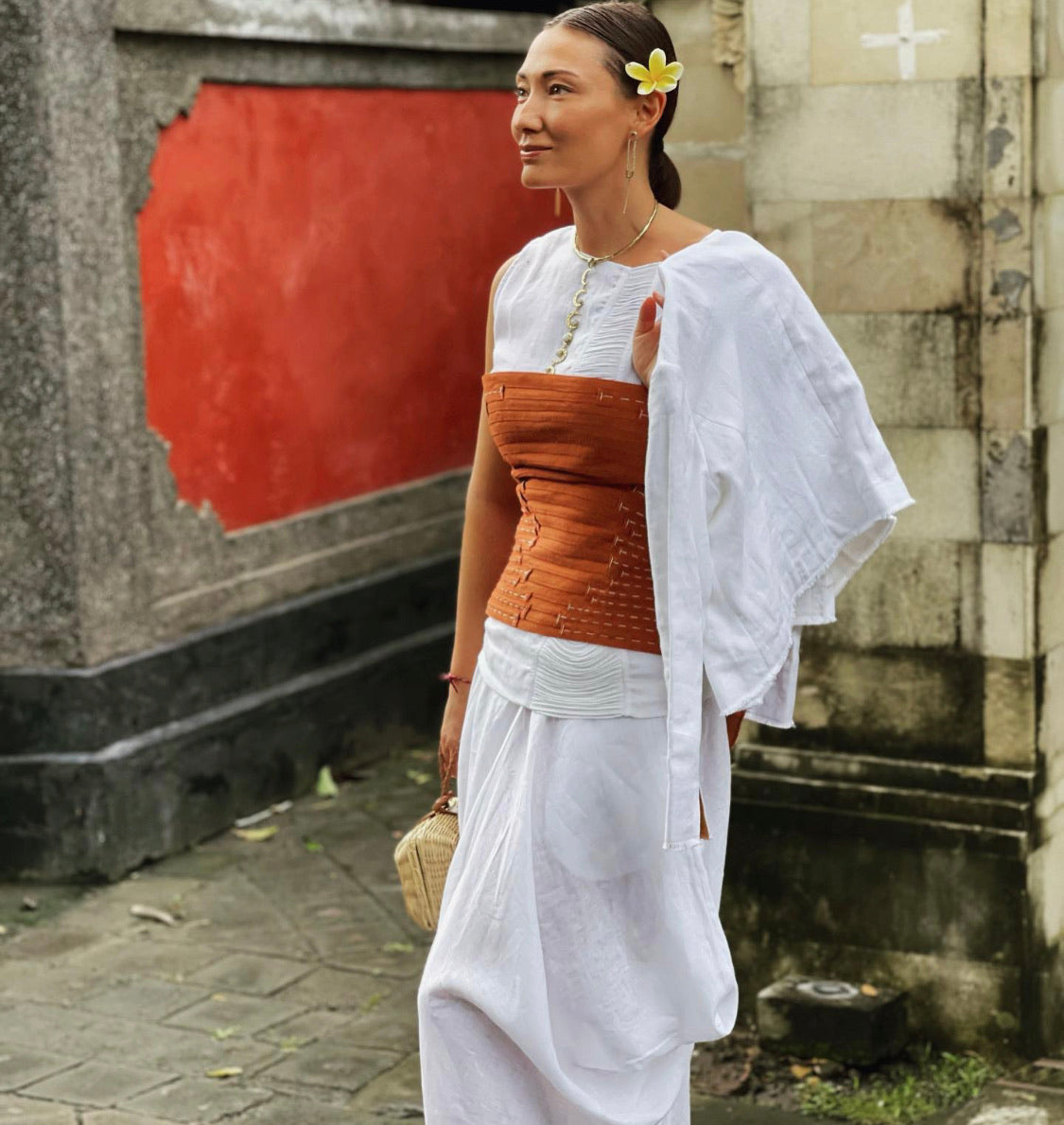 Moon phases articulated mother of pearl moonstone