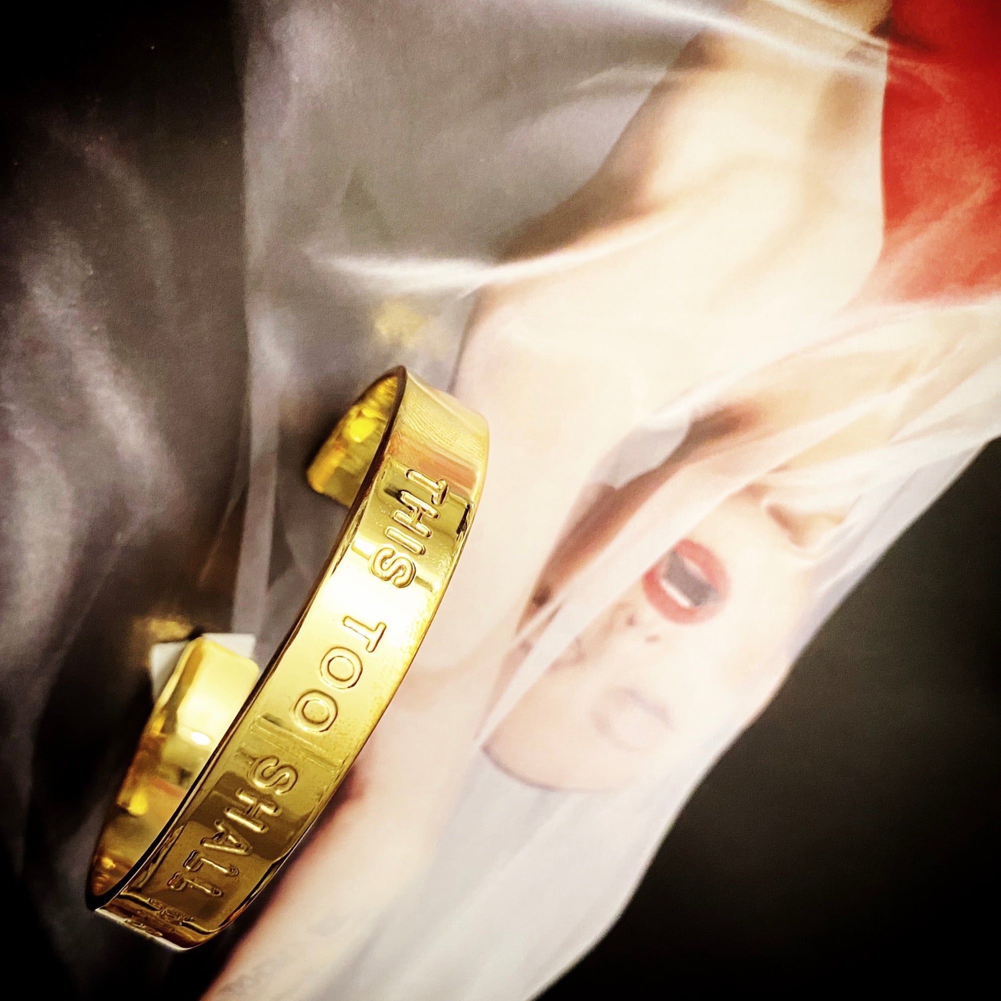 THIS TOO SHALL PASS - Unisex Bangle