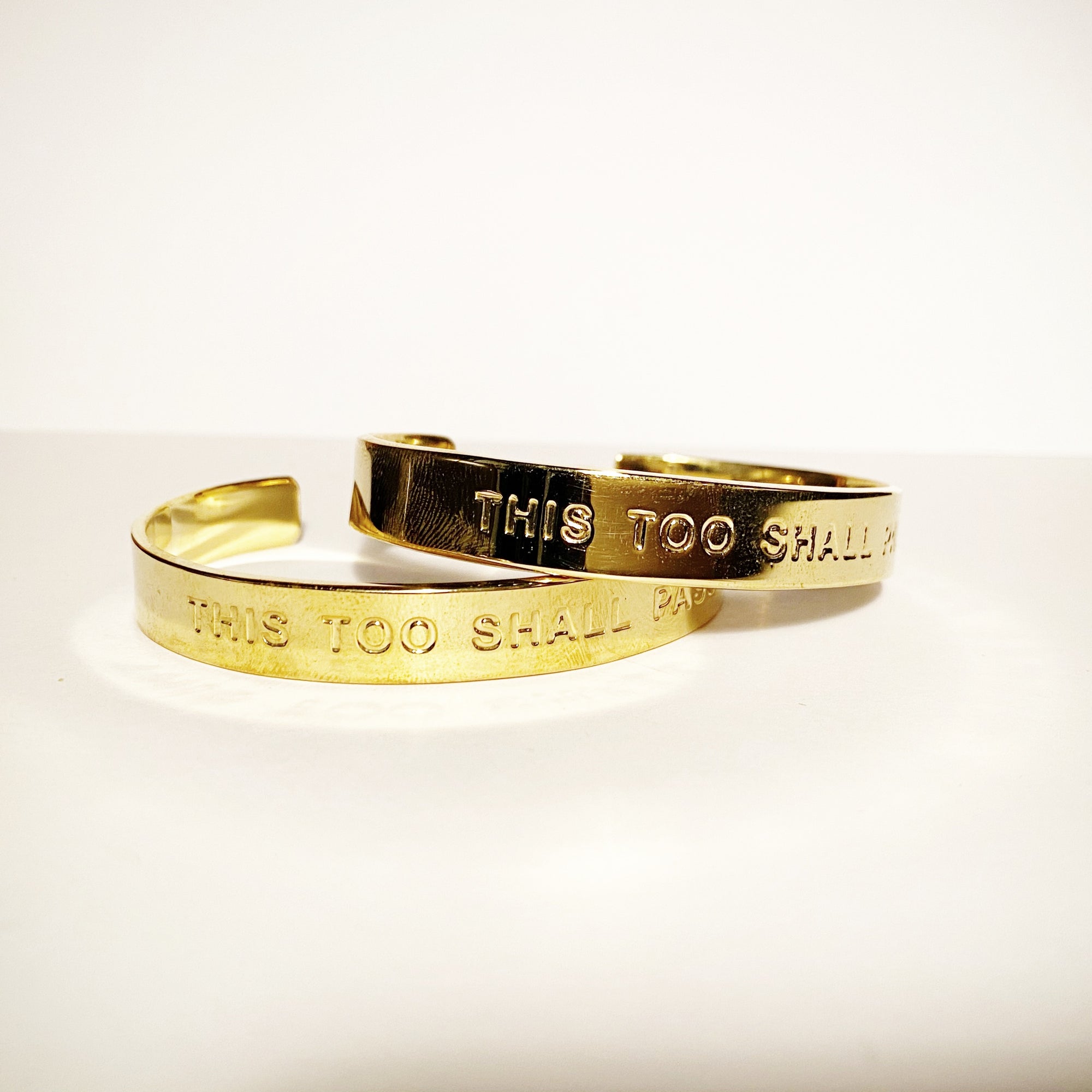 THIS TOO SHALL PASS - Unisex Bangle