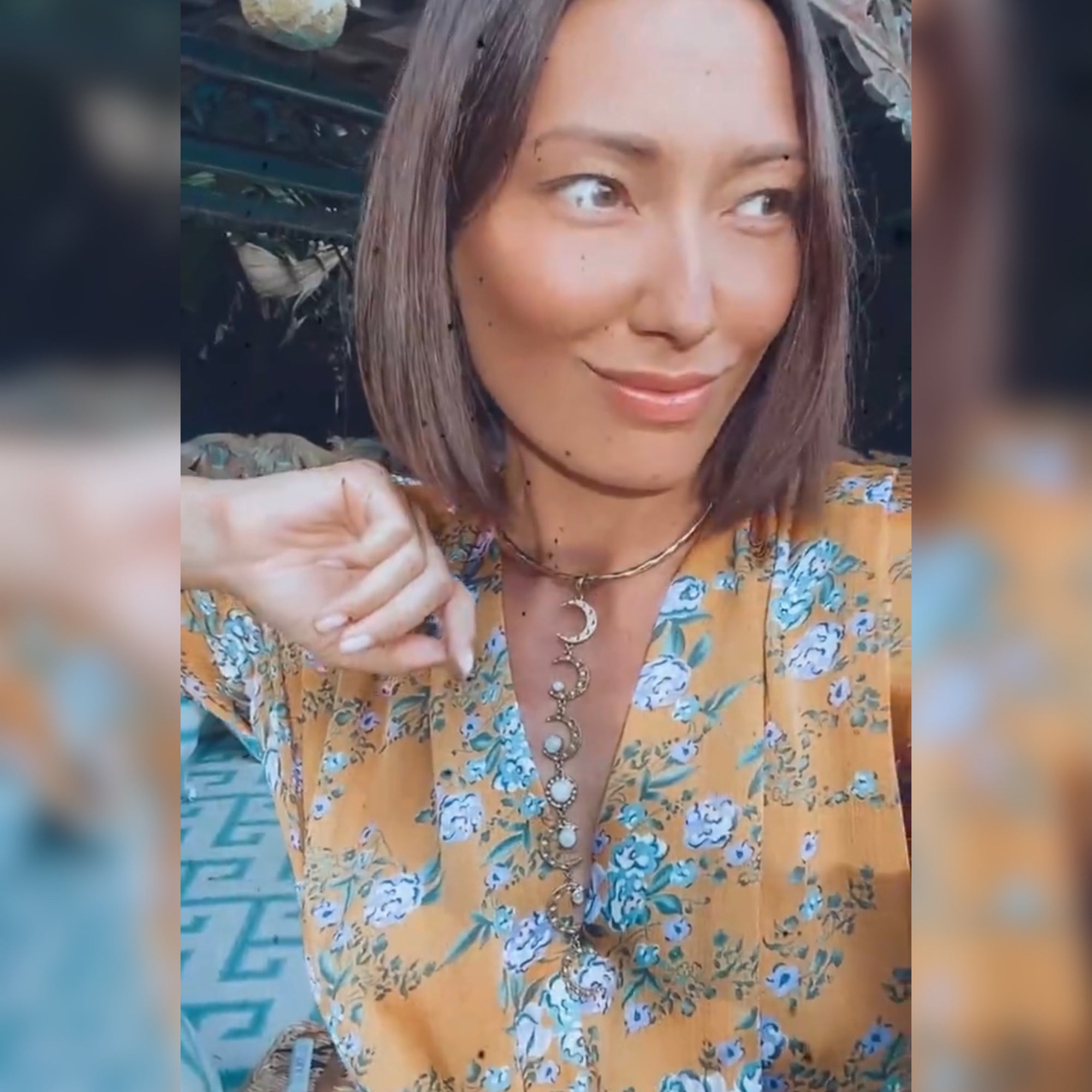 Moon phases articulated mother of pearl moonstone